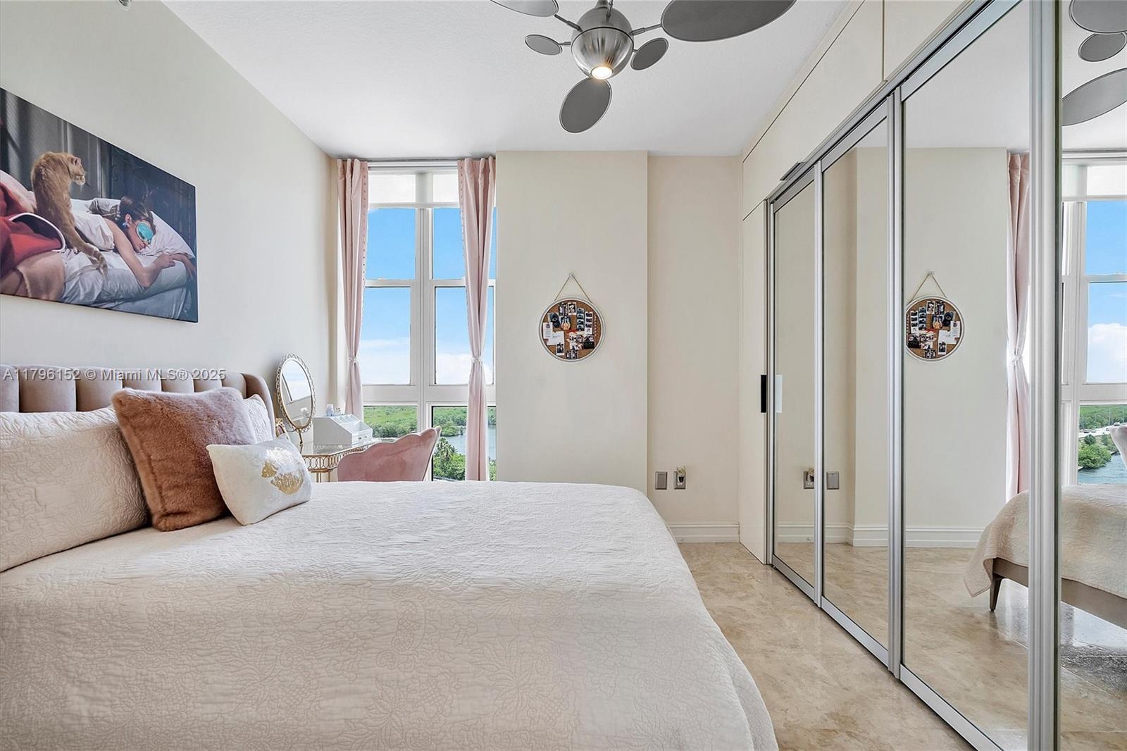 RENAISSANCE ON THE OCEAN - Residential
