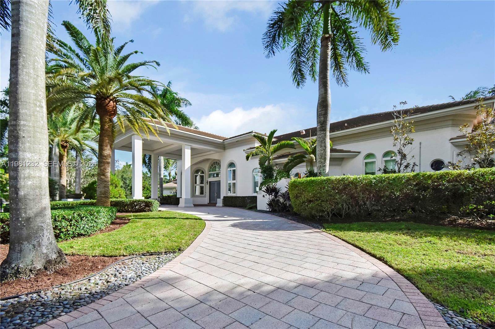 WINDMILL RANCHES ESTATES - Residential