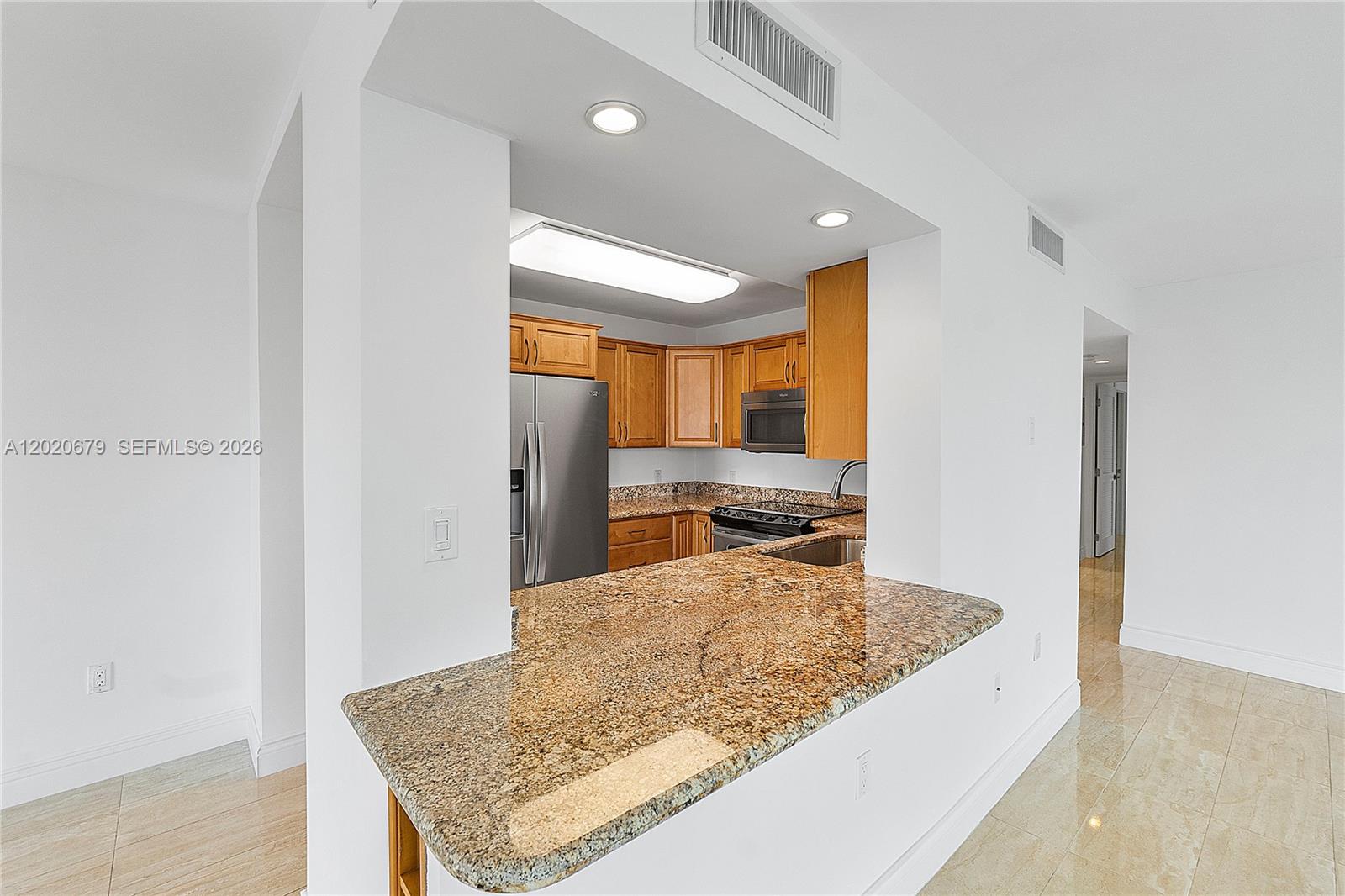 1600 SOUTH BAYSHORE LANE - Residential Lease