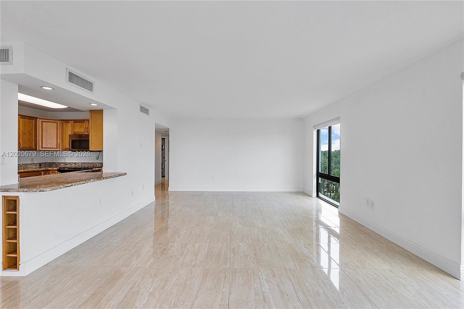 1600 SOUTH BAYSHORE LANE - Residential Lease