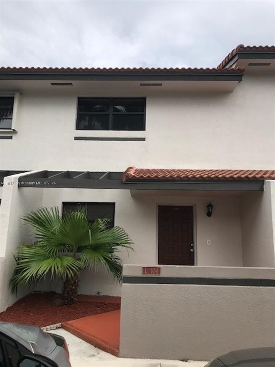 KENDALL LKS E LAKEVIEW TH - Residential Lease