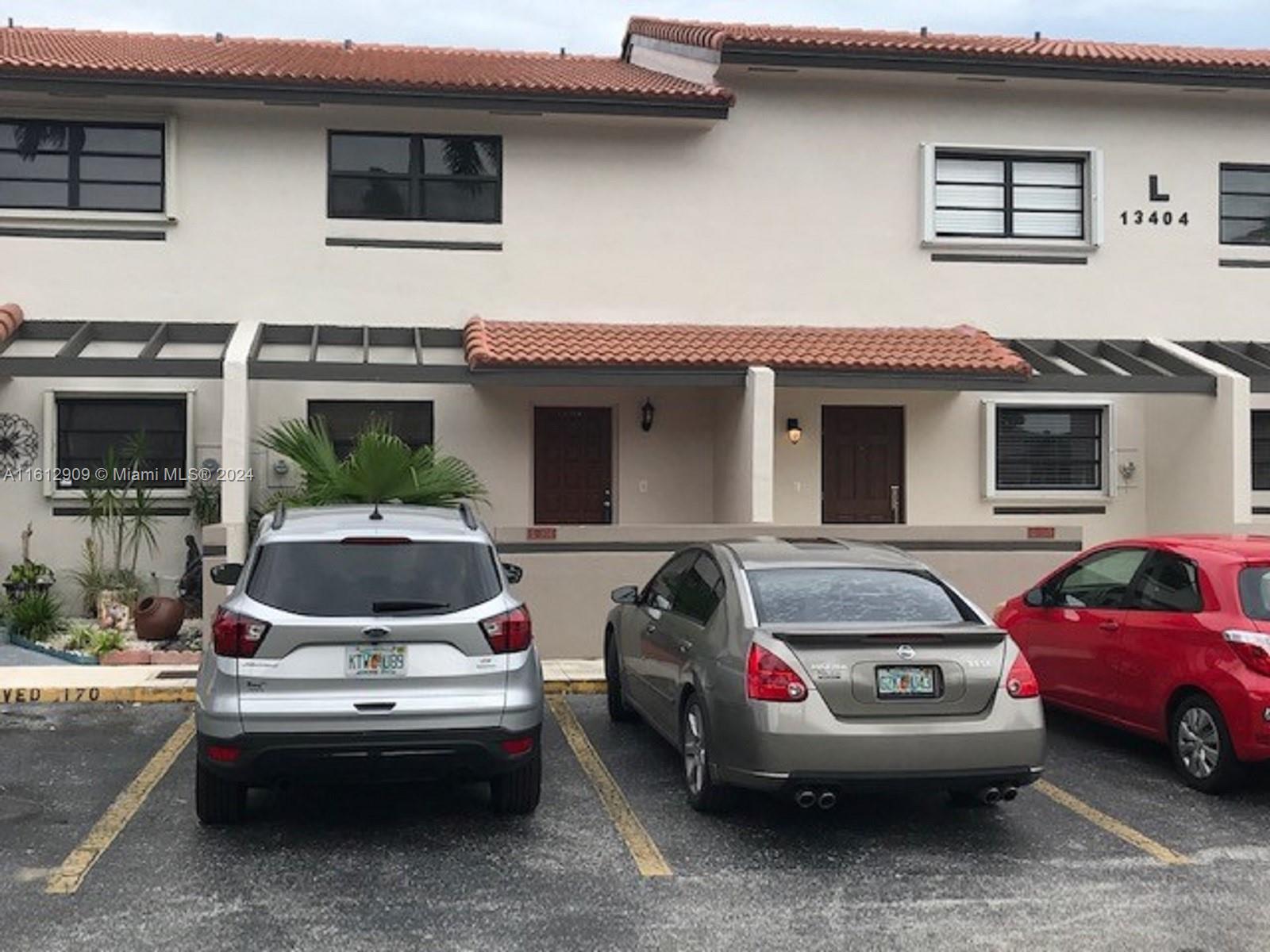 KENDALL LKS E LAKEVIEW TH - Residential Lease
