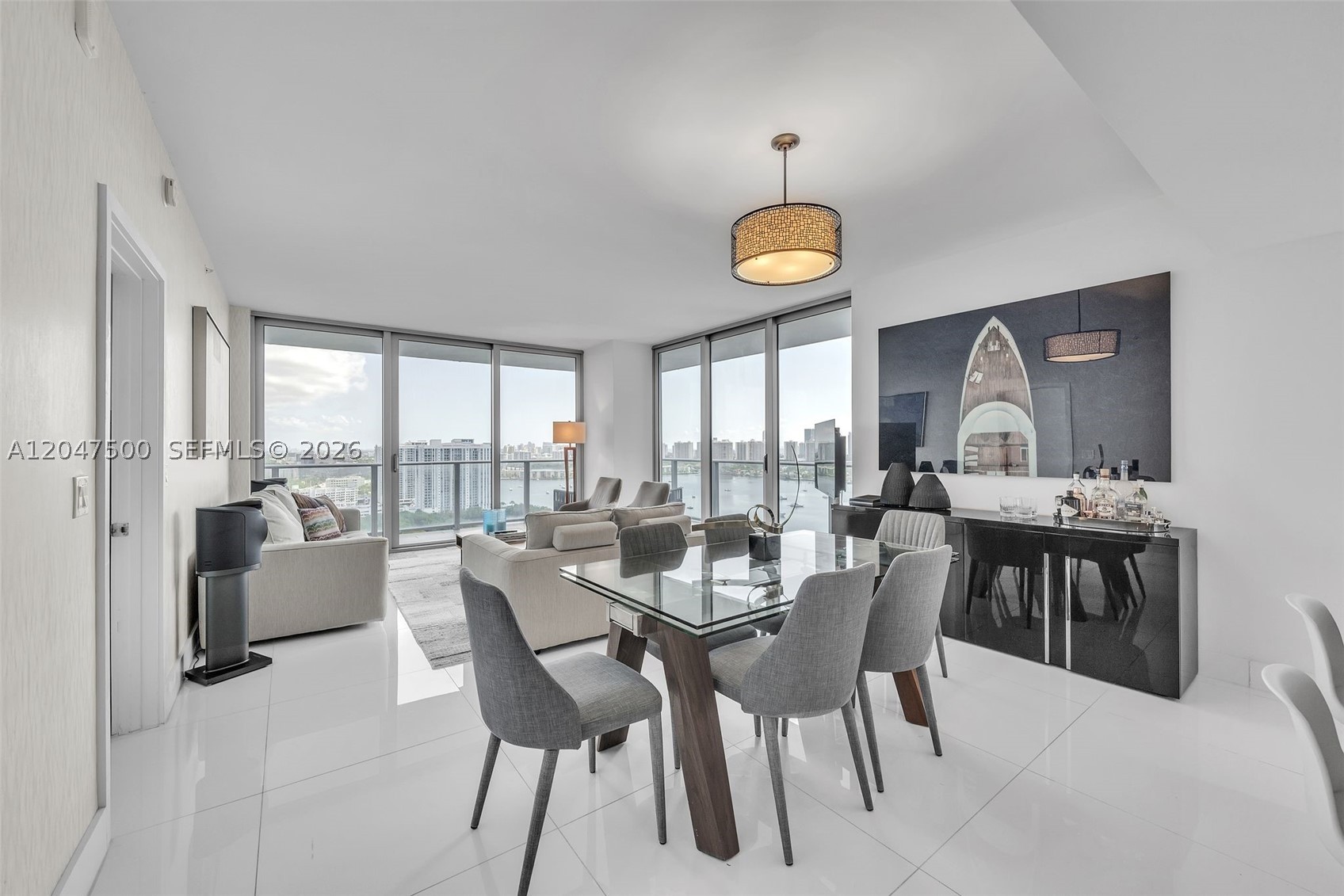 THE HARBOUR NORTH CONDO - Residential