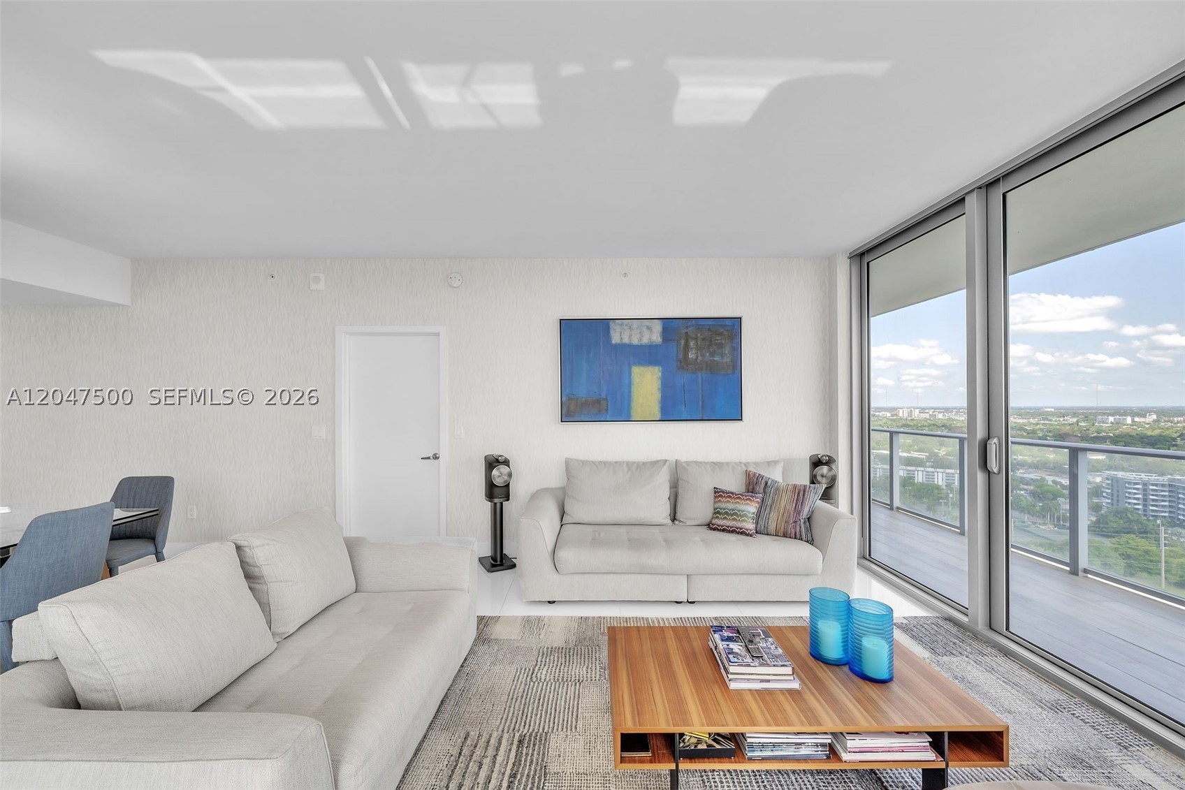 THE HARBOUR NORTH CONDO - Residential