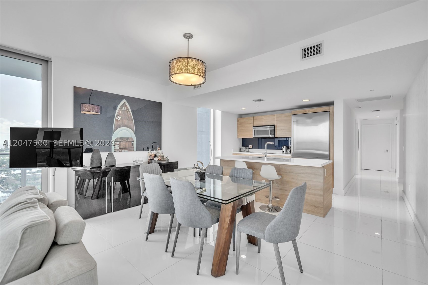 THE HARBOUR NORTH CONDO - Residential