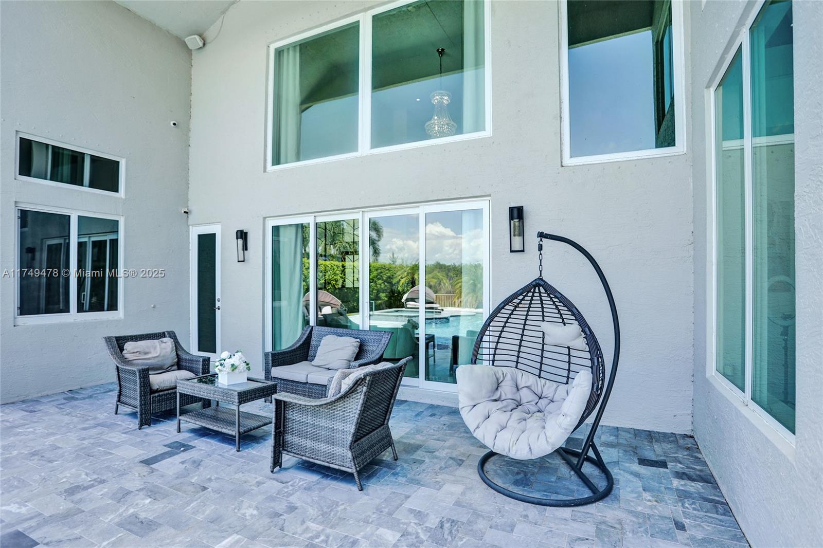 SUNSET LAKES PLAT THREE - Residential