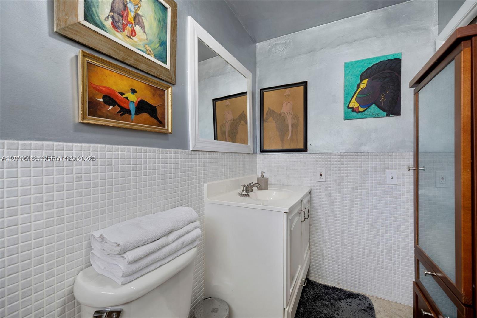 TOWNHOUSES BY AL BESADE J - Residential Lease