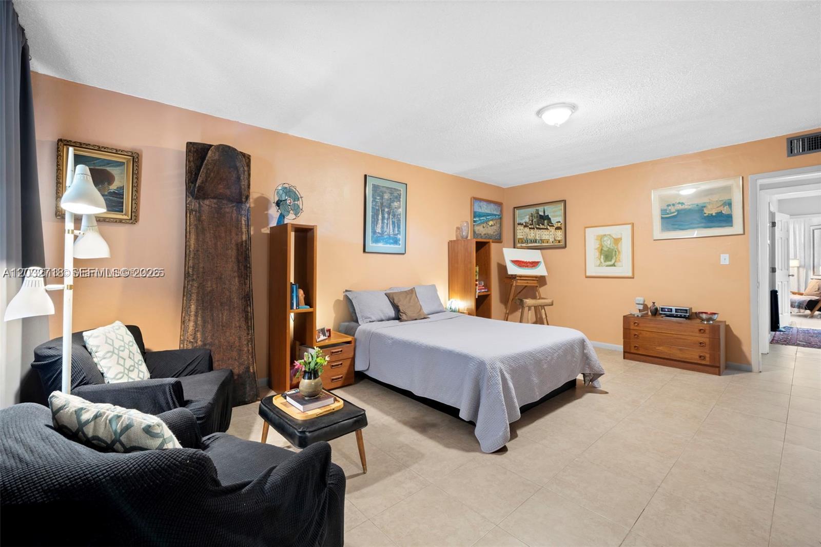 TOWNHOUSES BY AL BESADE J - Residential Lease