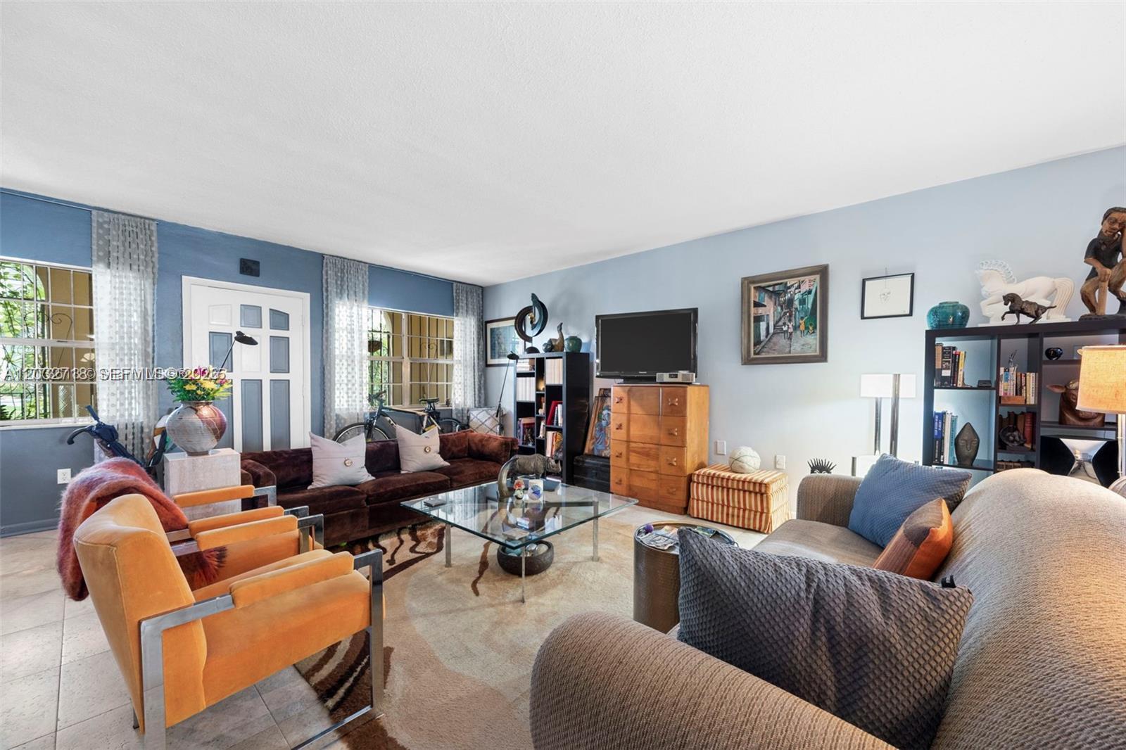 TOWNHOUSES BY AL BESADE J - Residential Lease