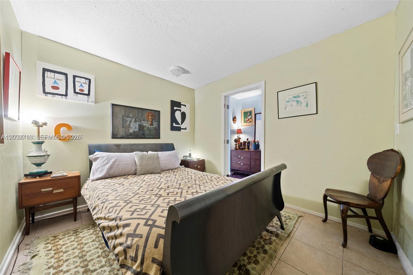 TOWNHOUSES BY AL BESADE J - Residential Lease