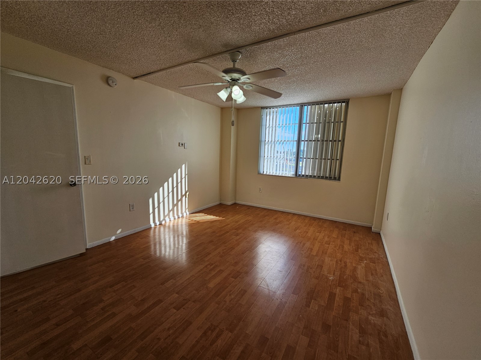 PARKWAY TOWERS - Residential