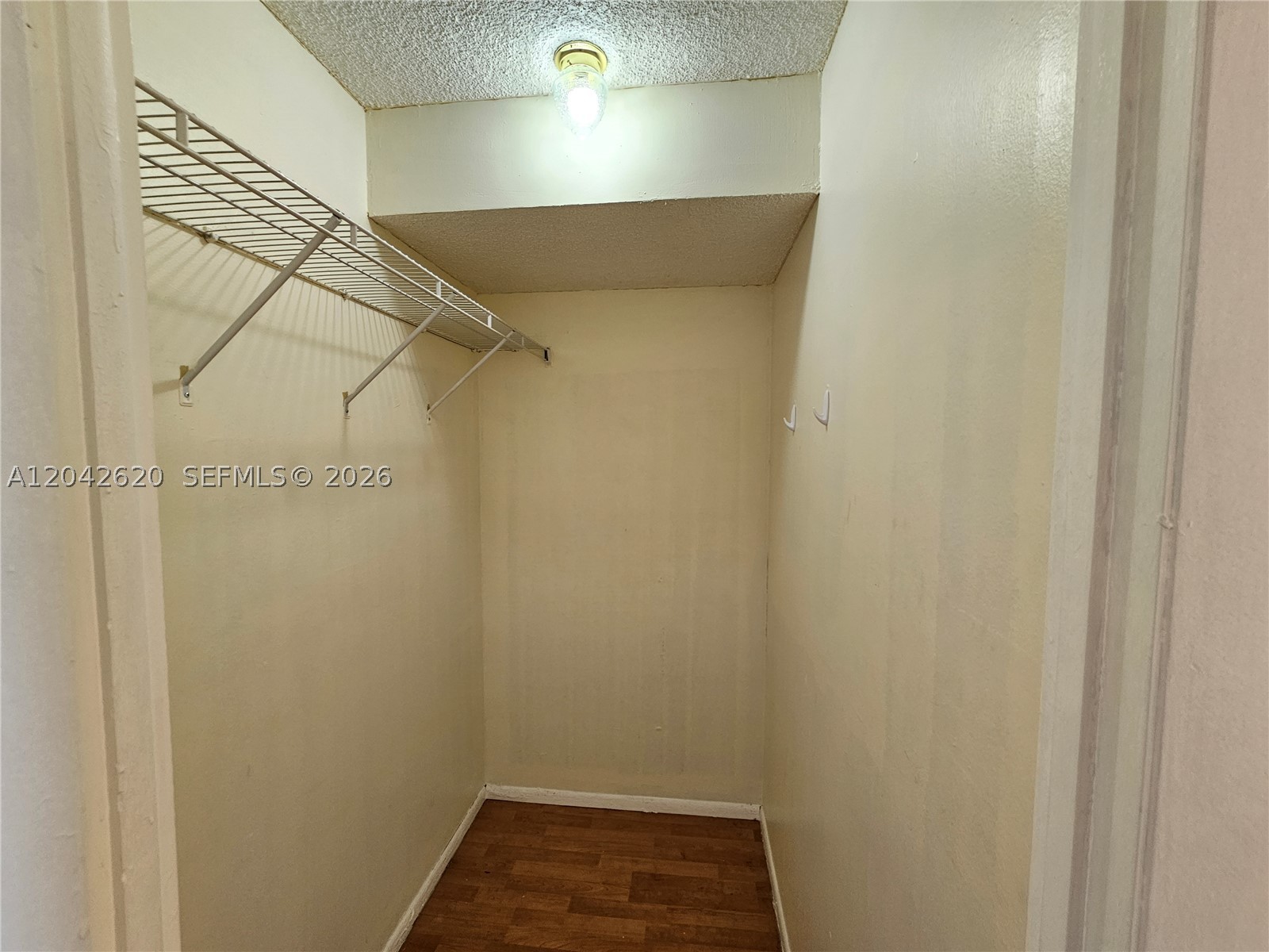 PARKWAY TOWERS - Residential