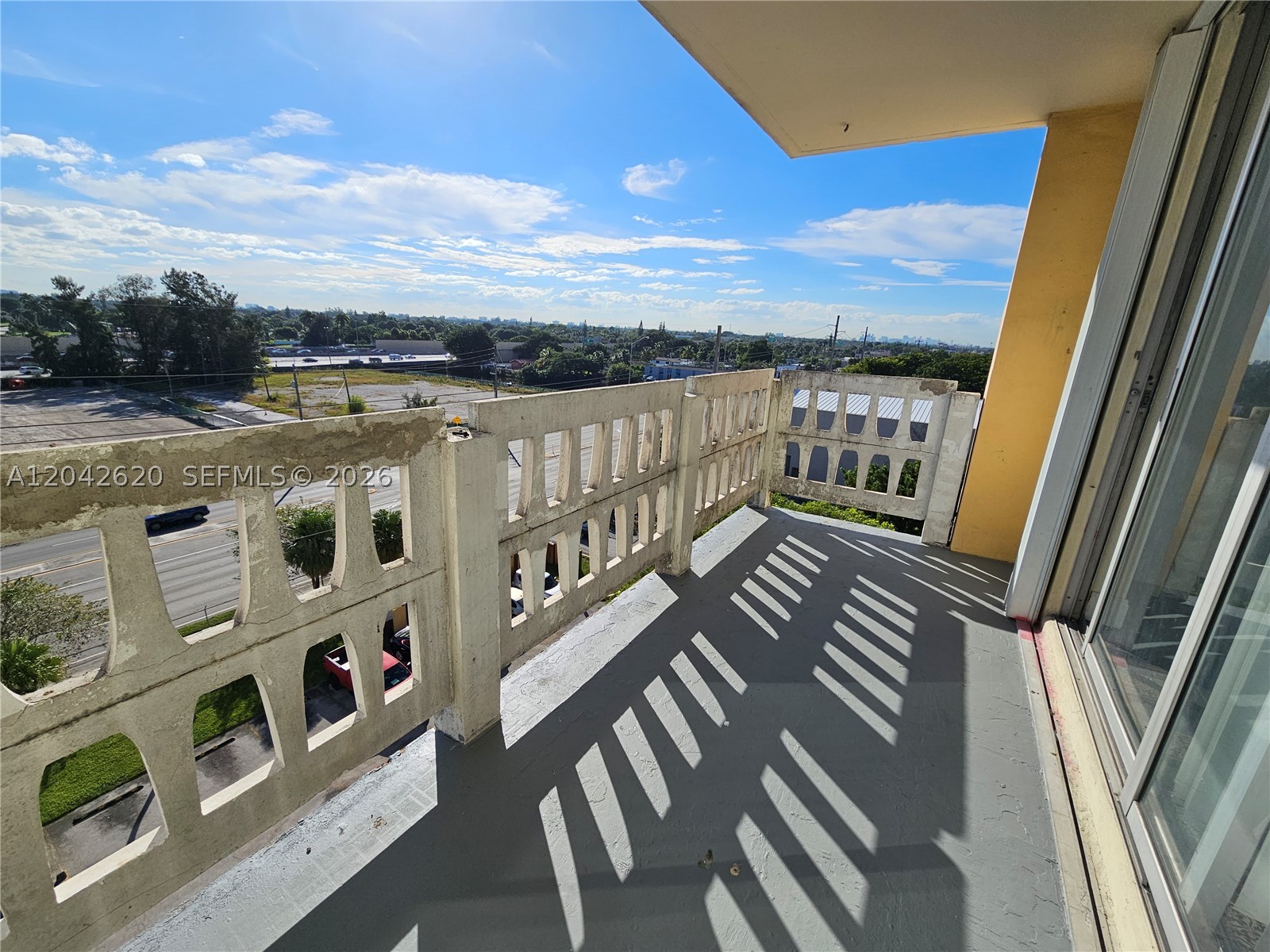 PARKWAY TOWERS - Residential