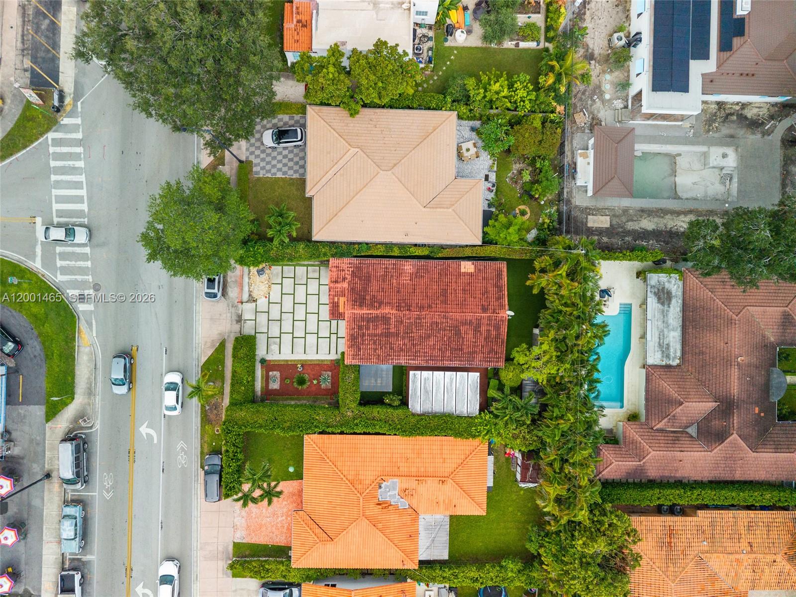 CORAL GABLES SEC E - Residential Lease