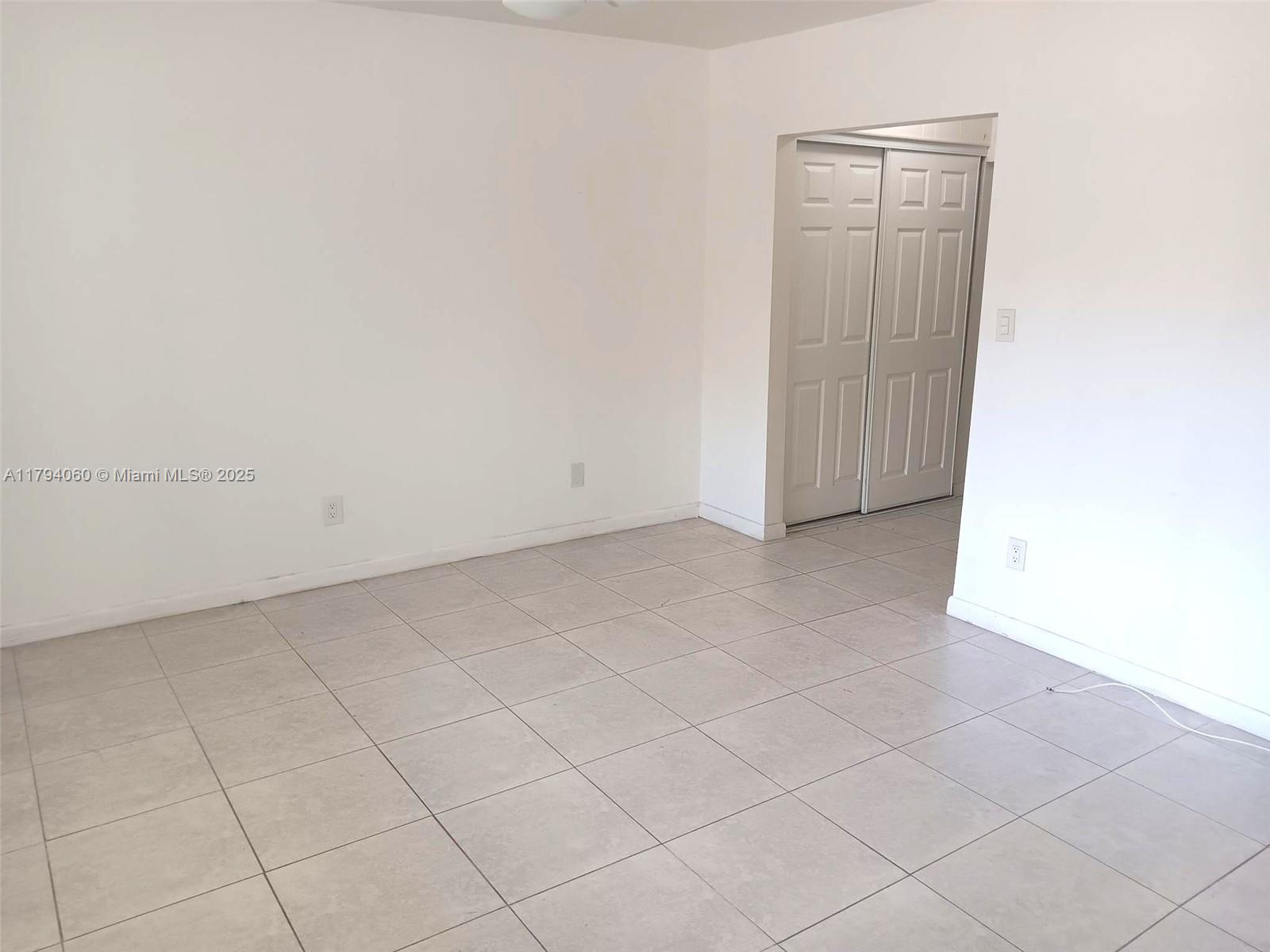 DIXIE GARDENS - Residential Lease
