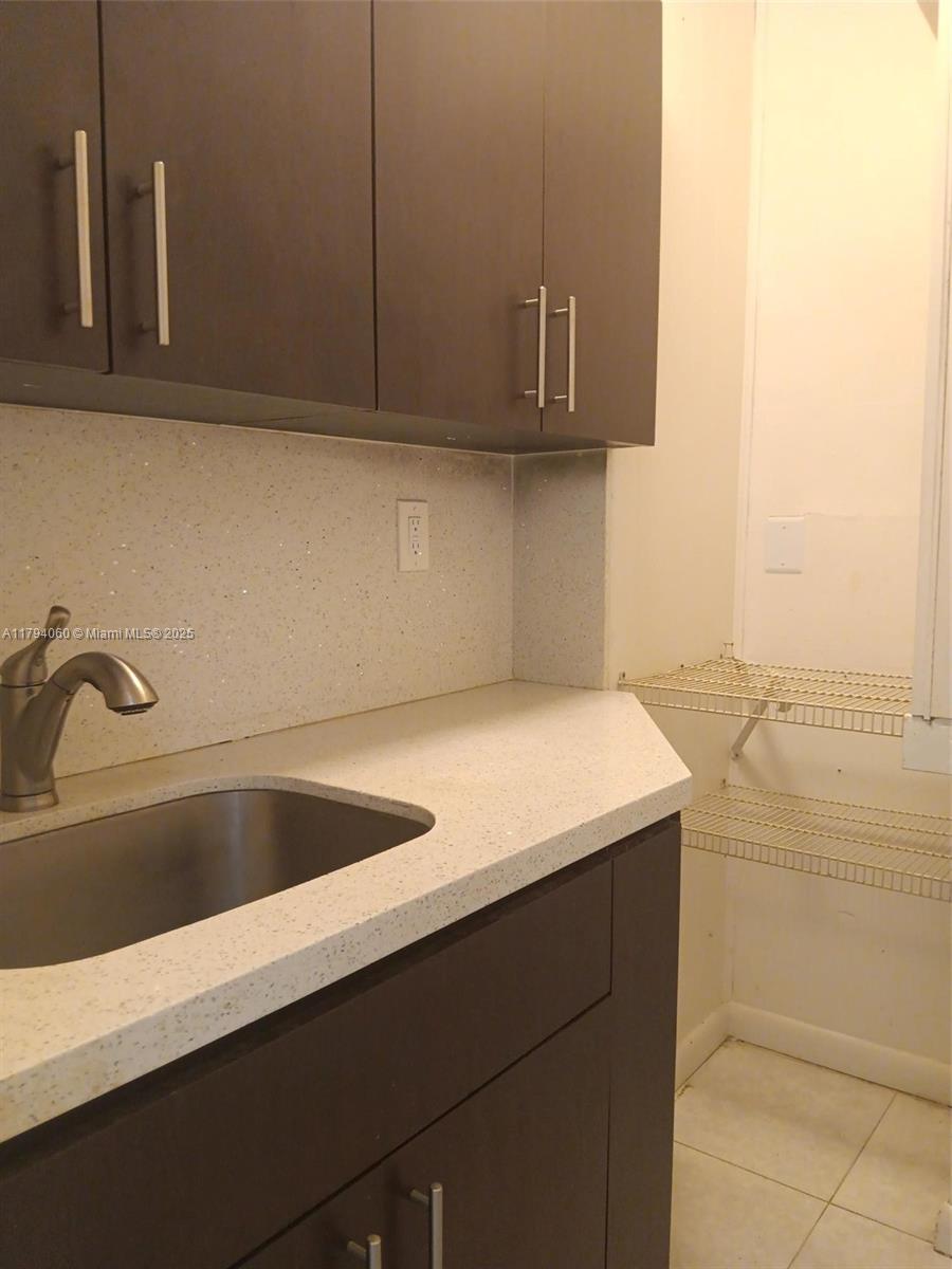 DIXIE GARDENS - Residential Lease