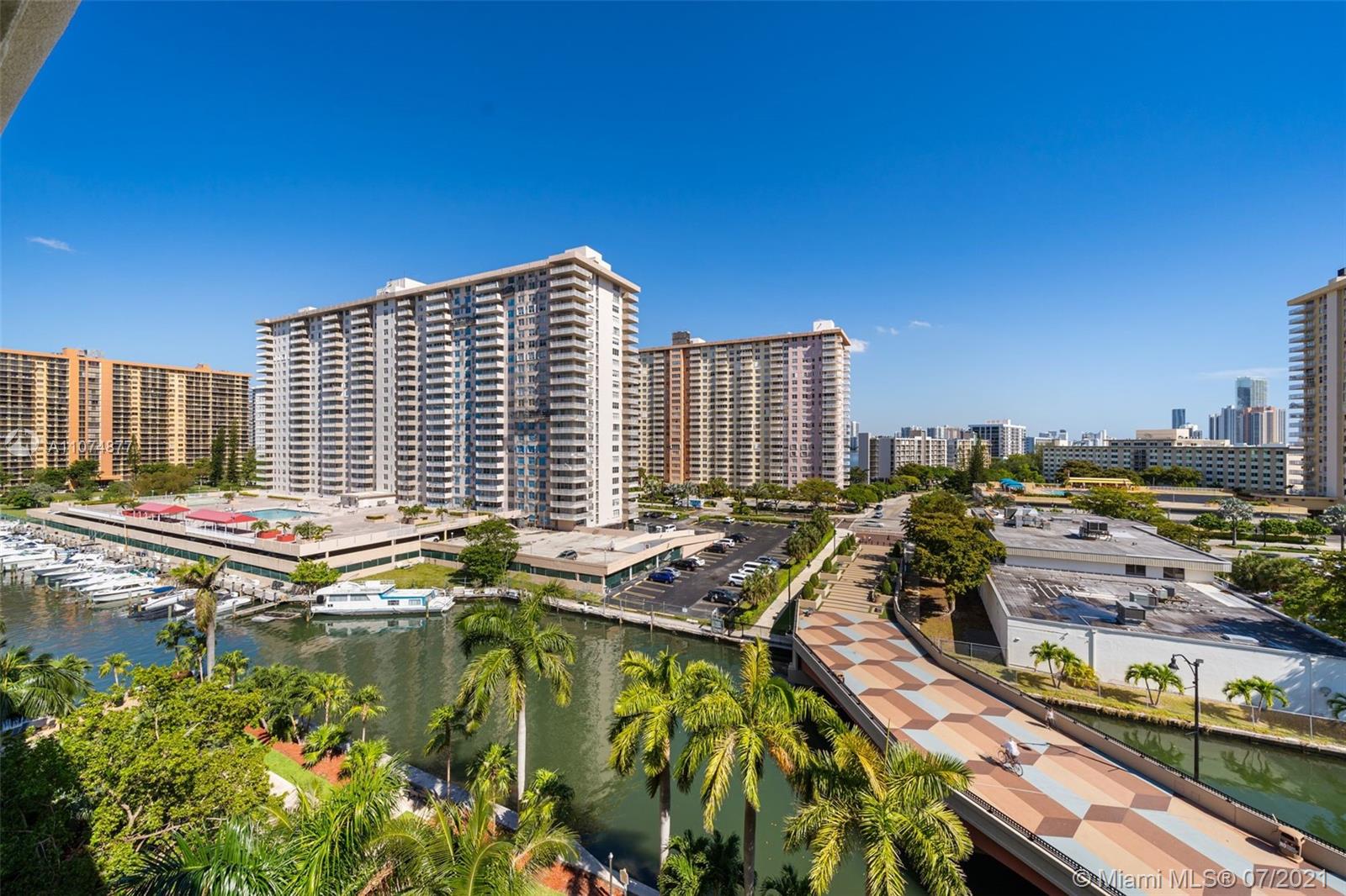 PORTO BELLAGIO CONDO - Residential