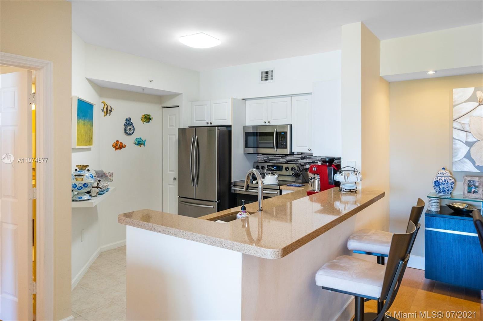 PORTO BELLAGIO CONDO - Residential