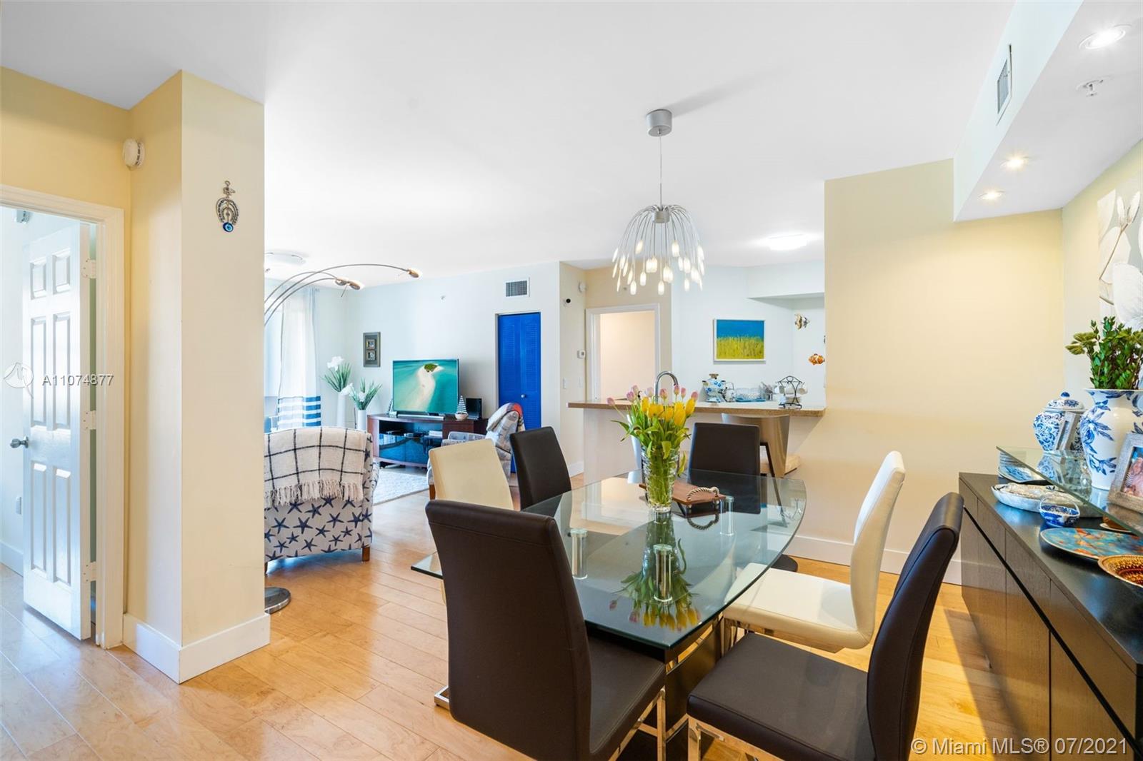 PORTO BELLAGIO CONDO - Residential