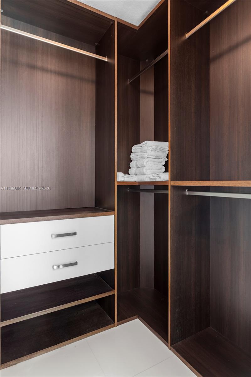 ONYX ON THE BAY CONDO - Residential