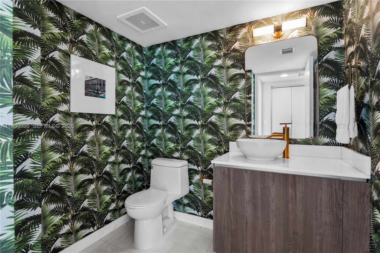 ONYX ON THE BAY CONDO - Residential