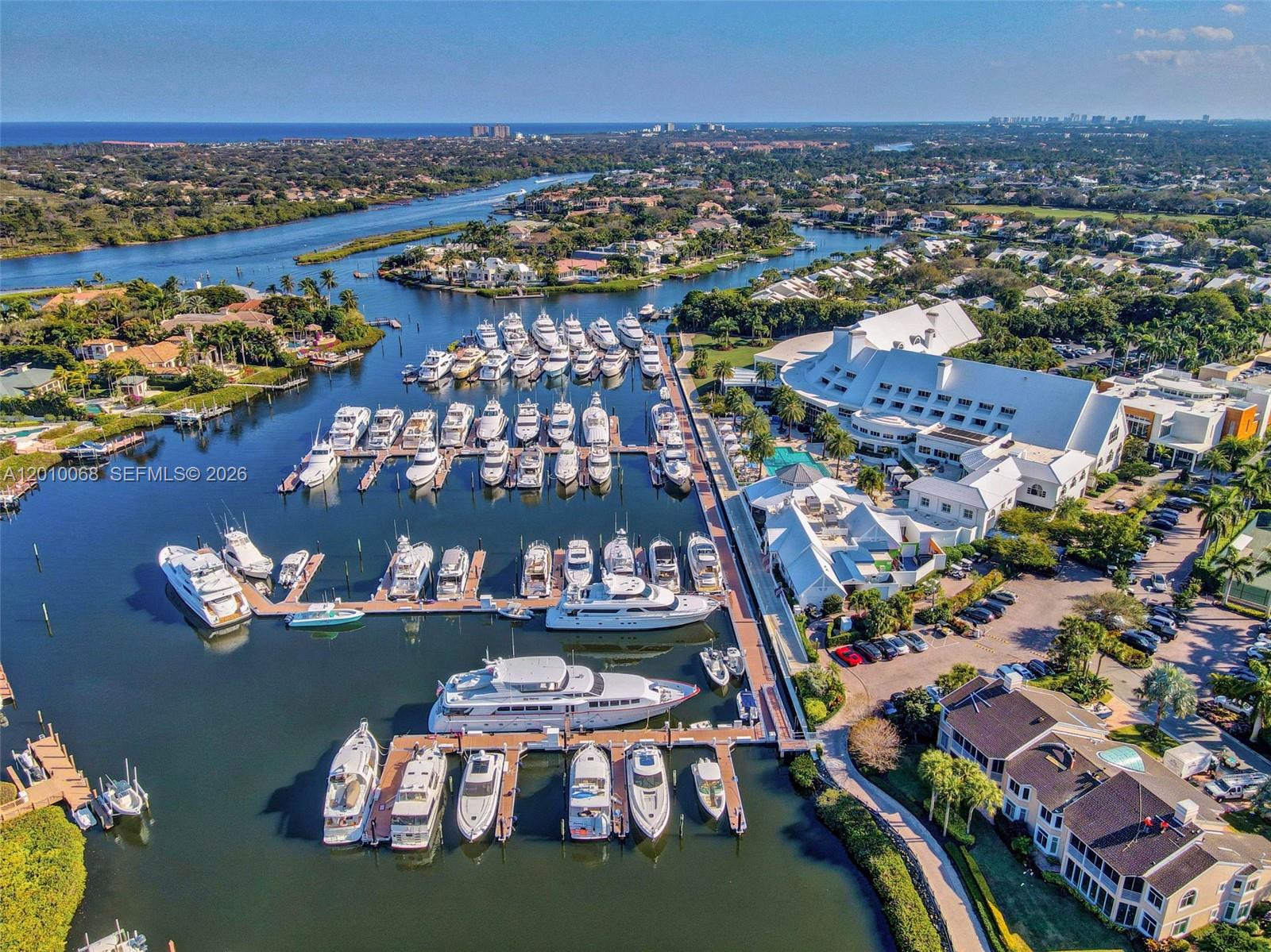 ADMIRALS COVE PAR A 1 - Residential
