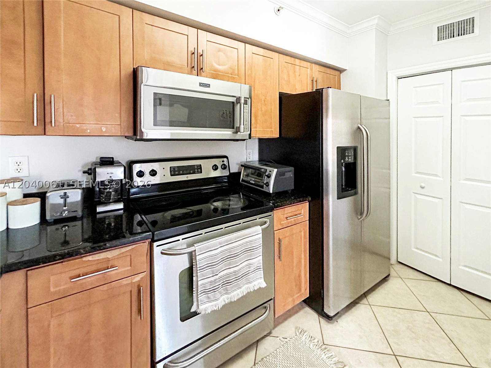 VILLAS AT EMERALD DUNES - Residential