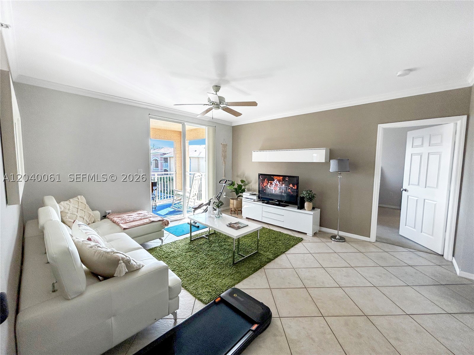 VILLAS AT EMERALD DUNES - Residential