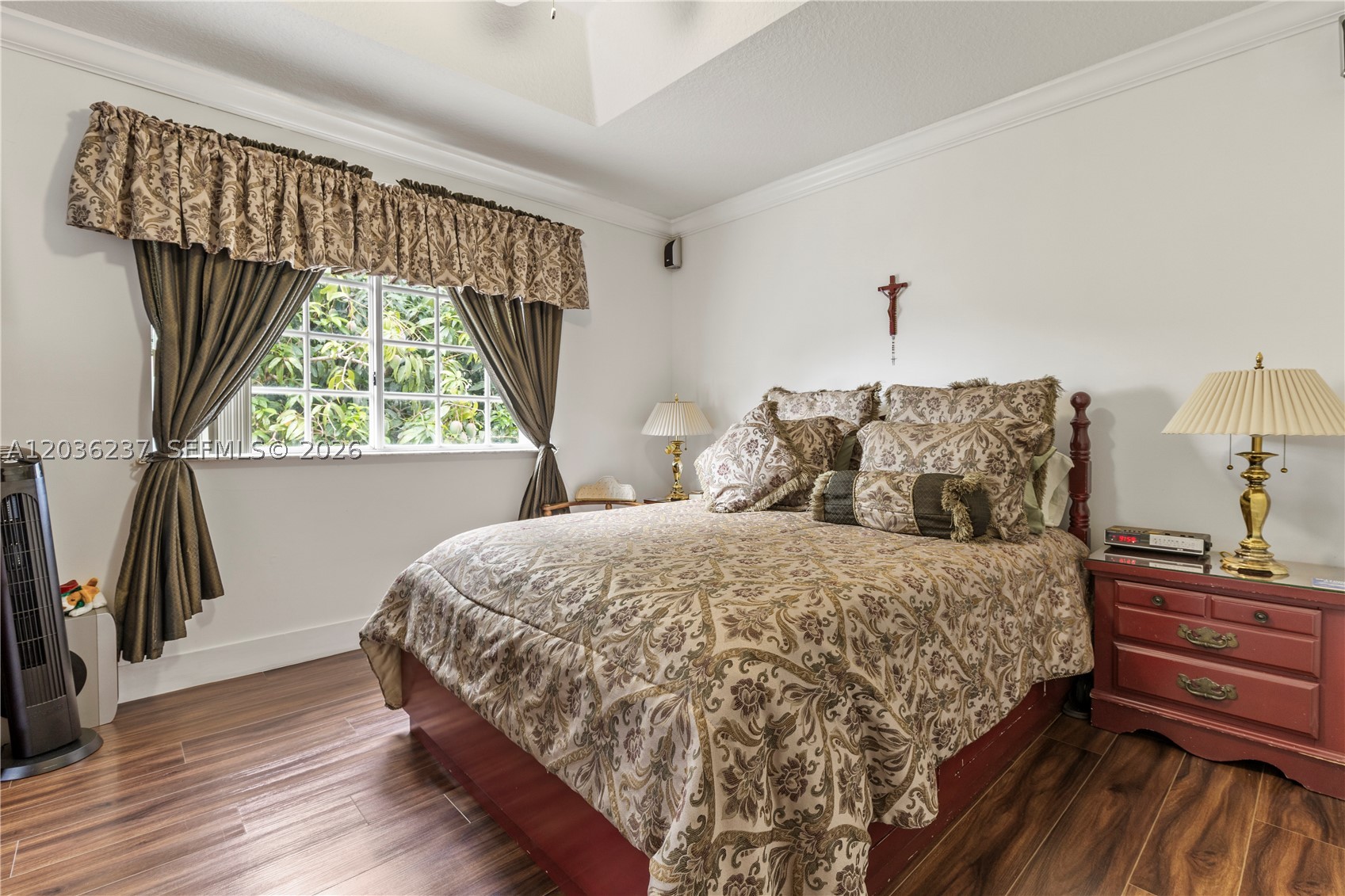 PRECIOUS HOMES AT TWIN LA - Residential