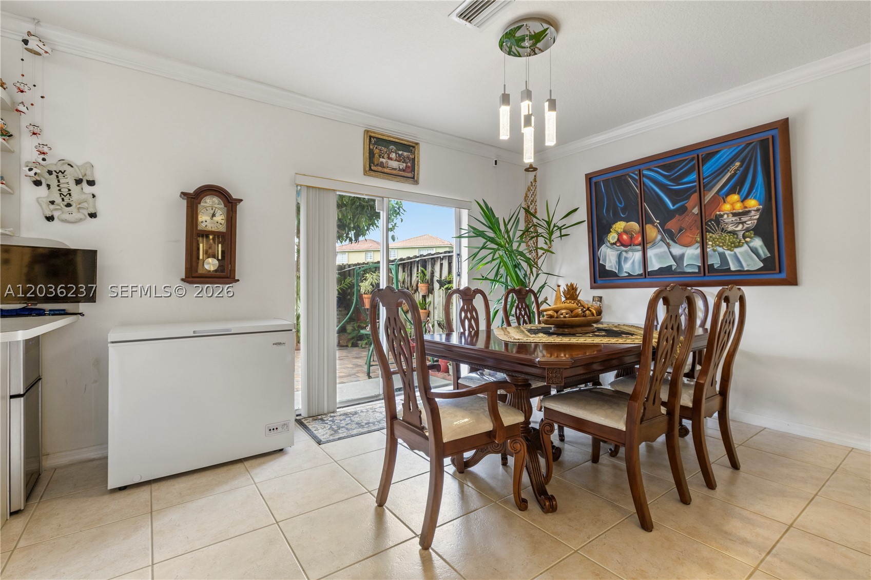 PRECIOUS HOMES AT TWIN LA - Residential