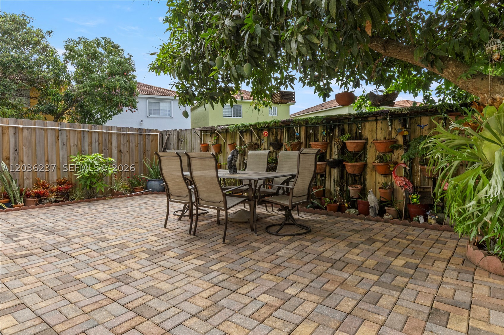 PRECIOUS HOMES AT TWIN LA - Residential