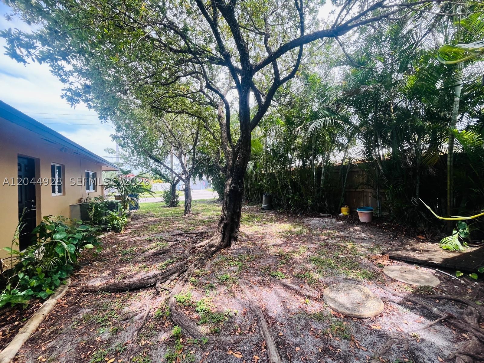 TUNISON PARK - Residential Lease
