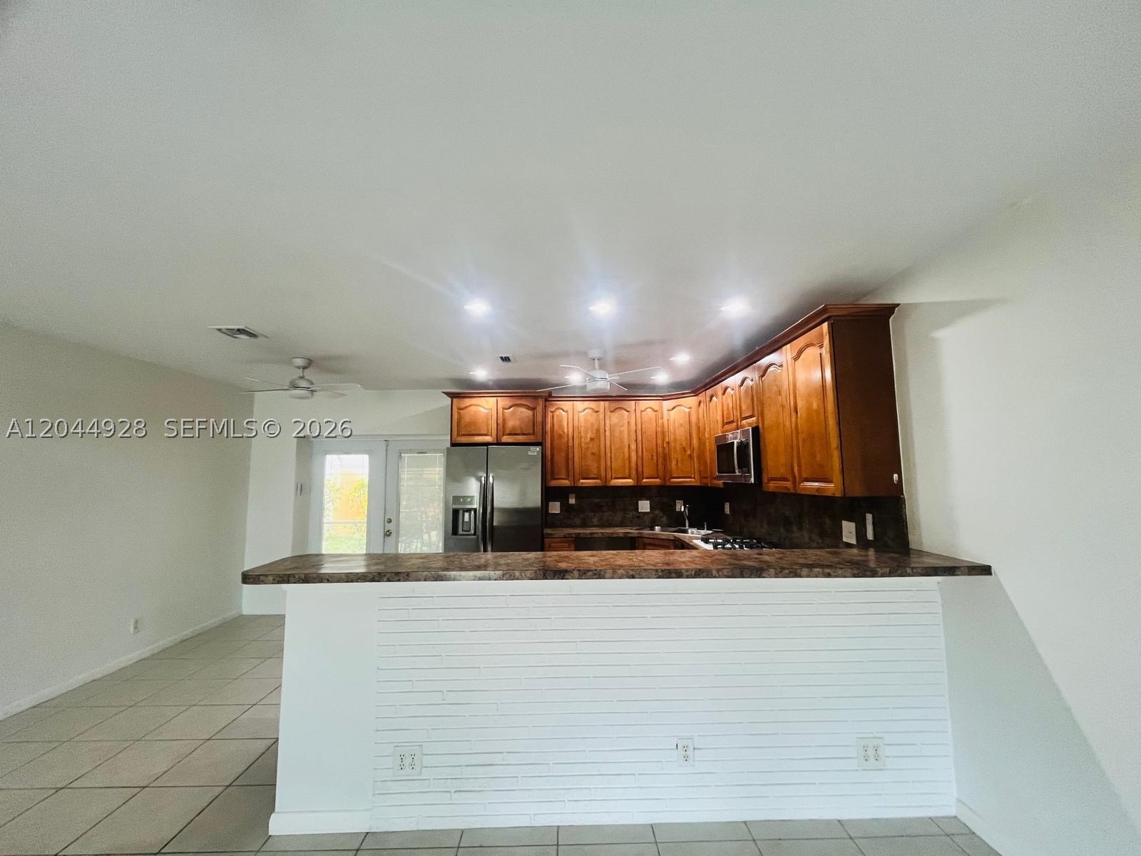 TUNISON PARK - Residential Lease
