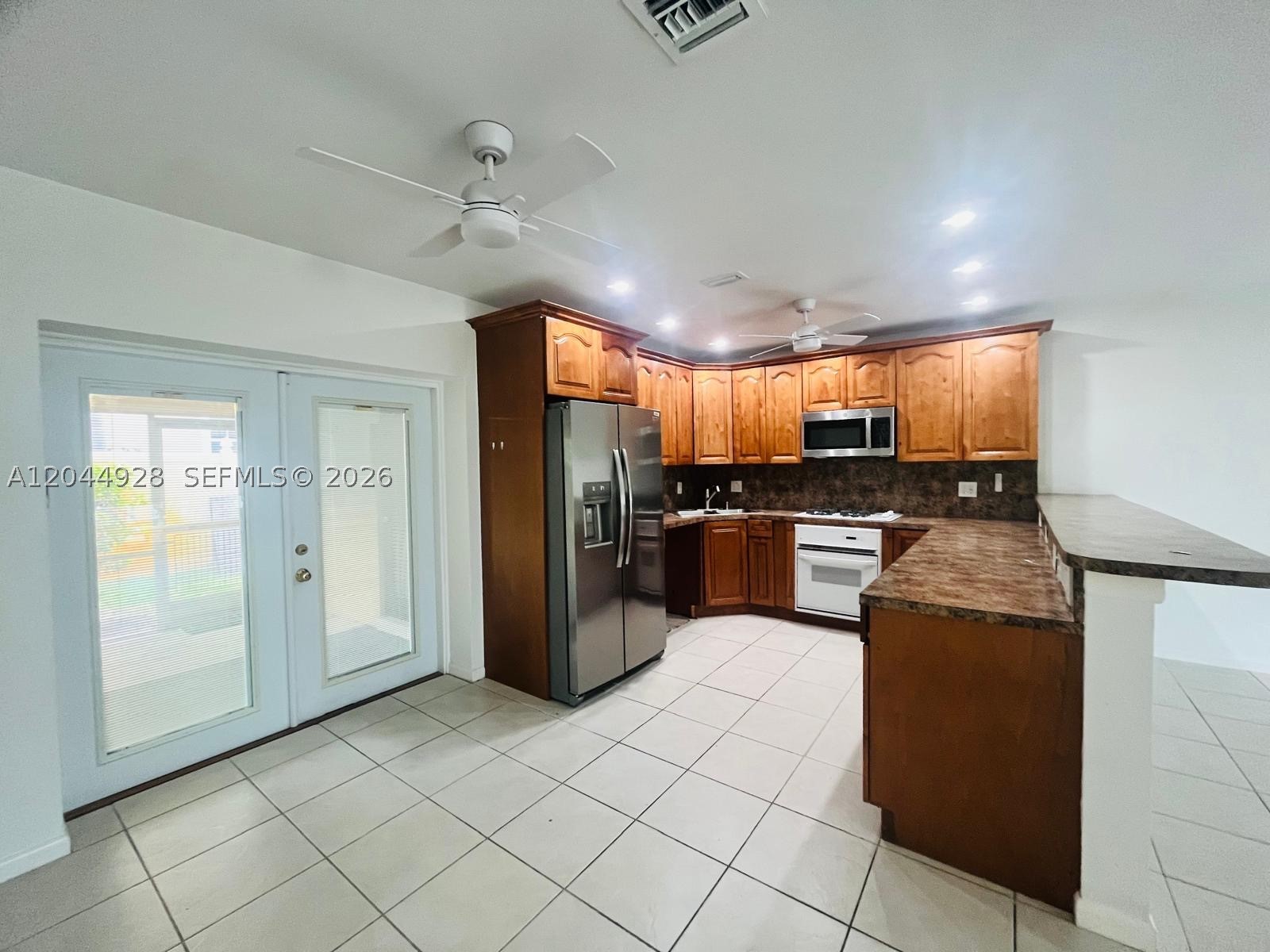 TUNISON PARK - Residential Lease