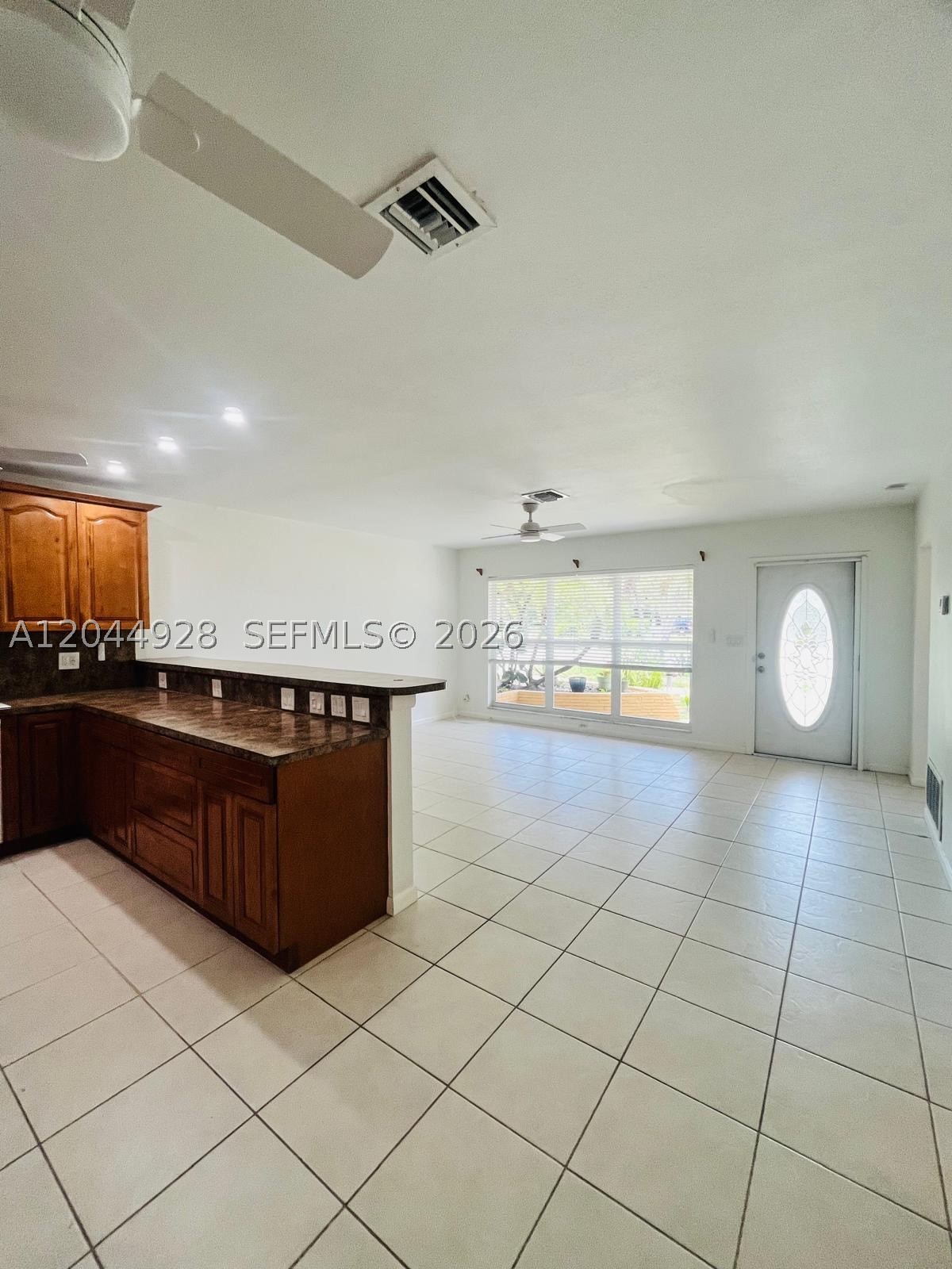 TUNISON PARK - Residential Lease