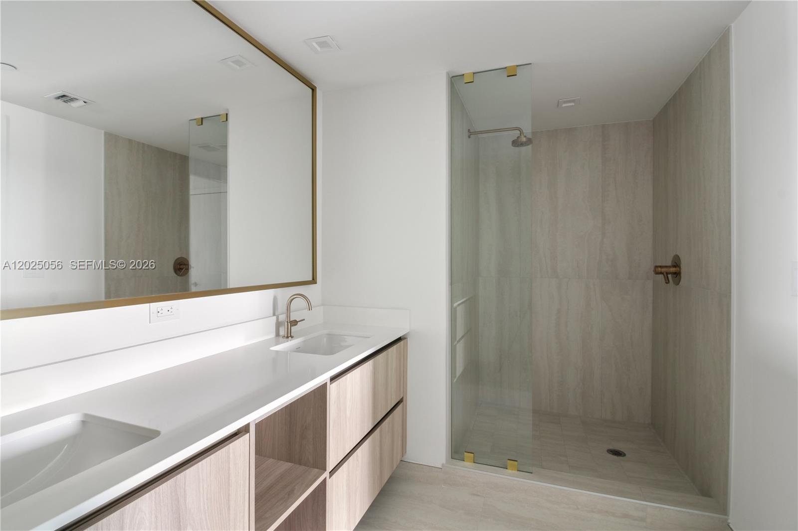 BRICKELL POINT - Residential Lease