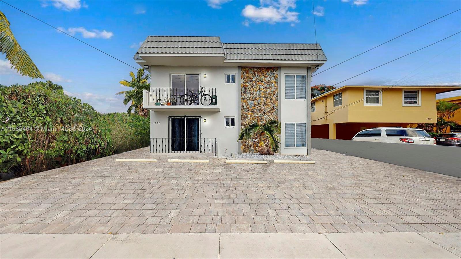 HELMS SUB - Residential Lease