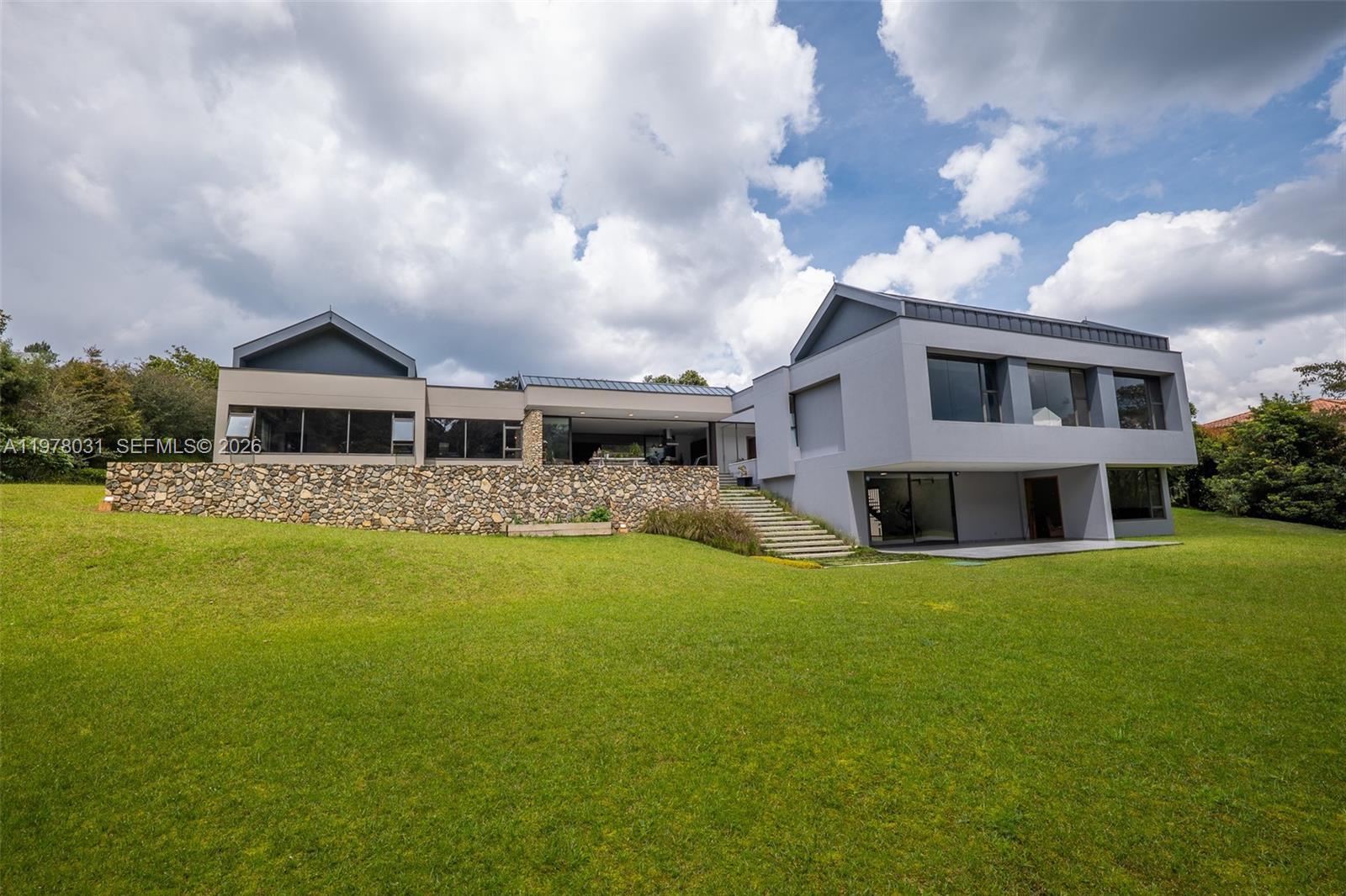 ARRAYANES - Residential