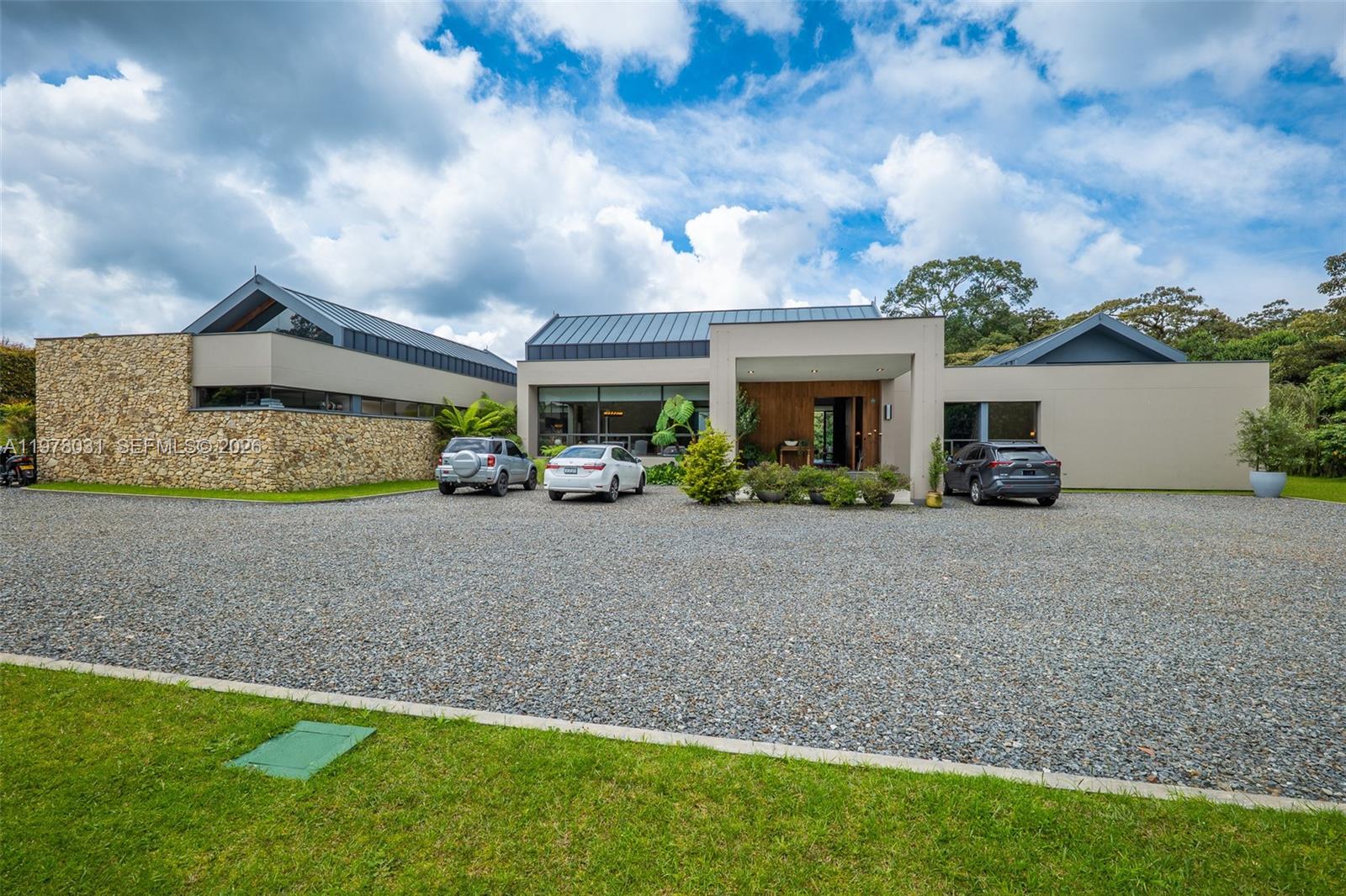 ARRAYANES - Residential