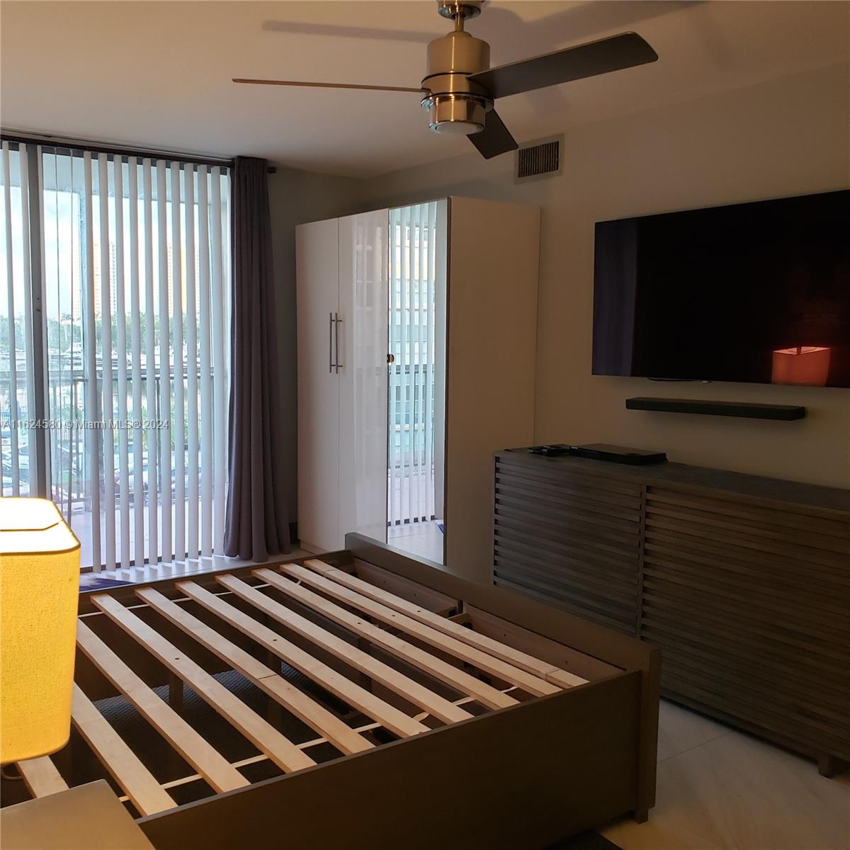 DESOTO PARK CONDO - Residential Lease
