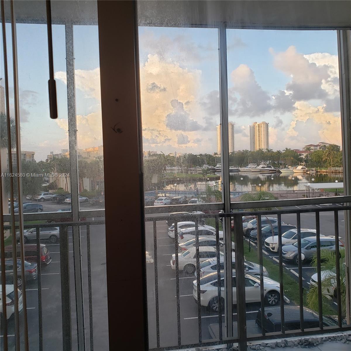 DESOTO PARK CONDO - Residential Lease