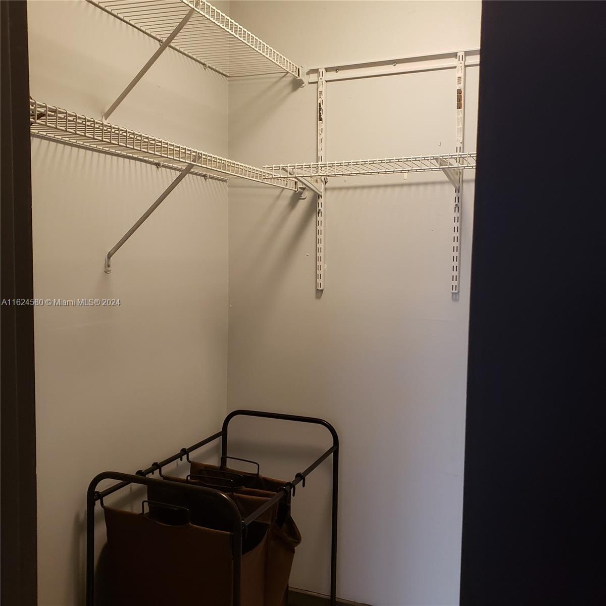 DESOTO PARK CONDO - Residential Lease
