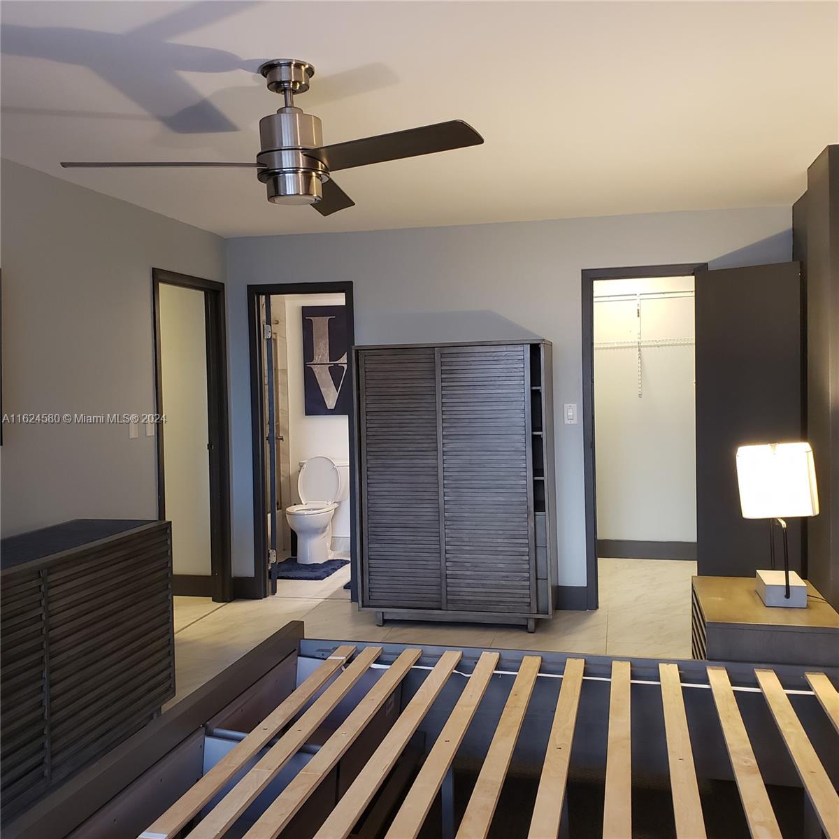 DESOTO PARK CONDO - Residential Lease