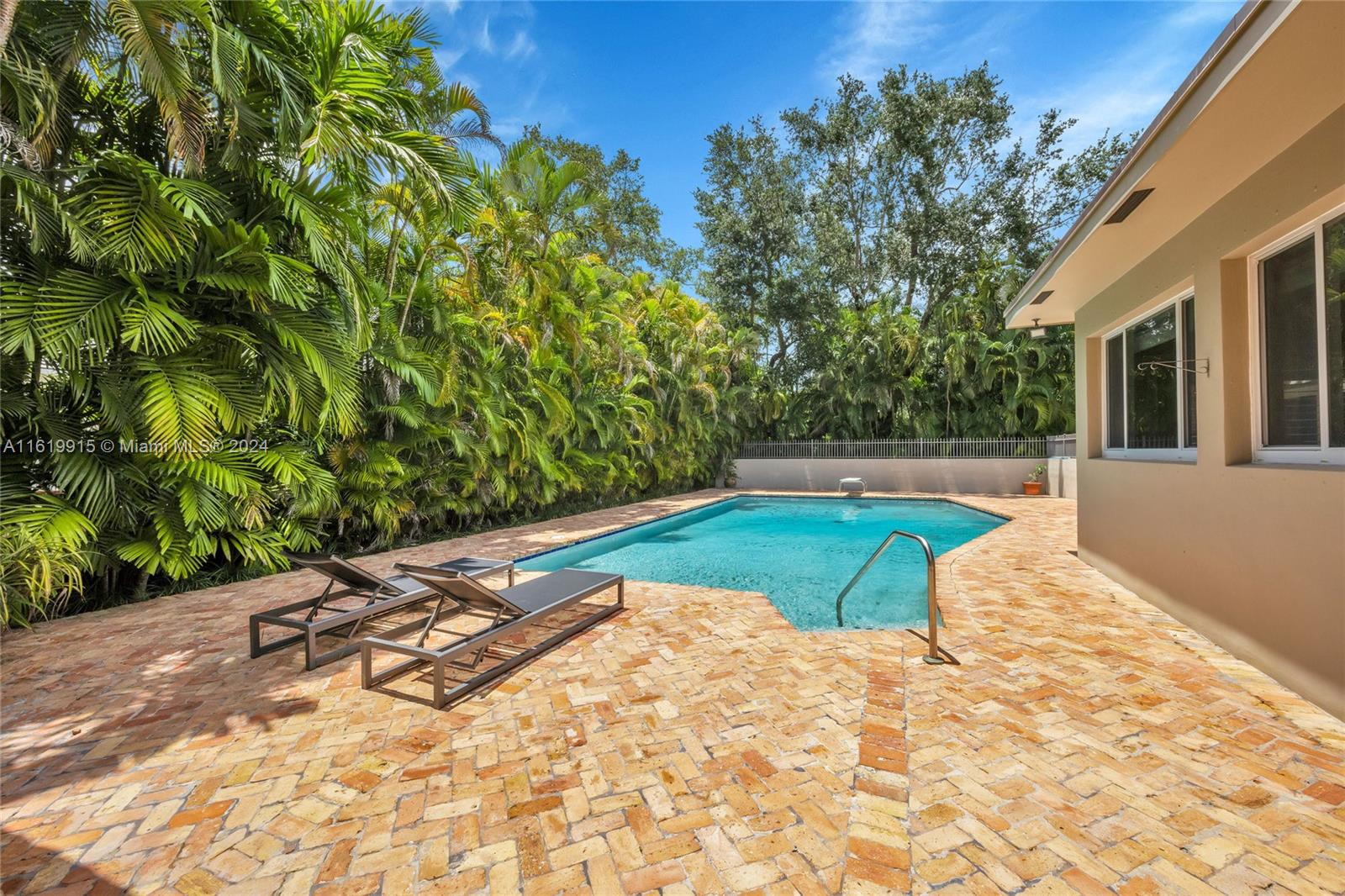 C GAB COUNTRY CLUB SEC 5 - Residential
