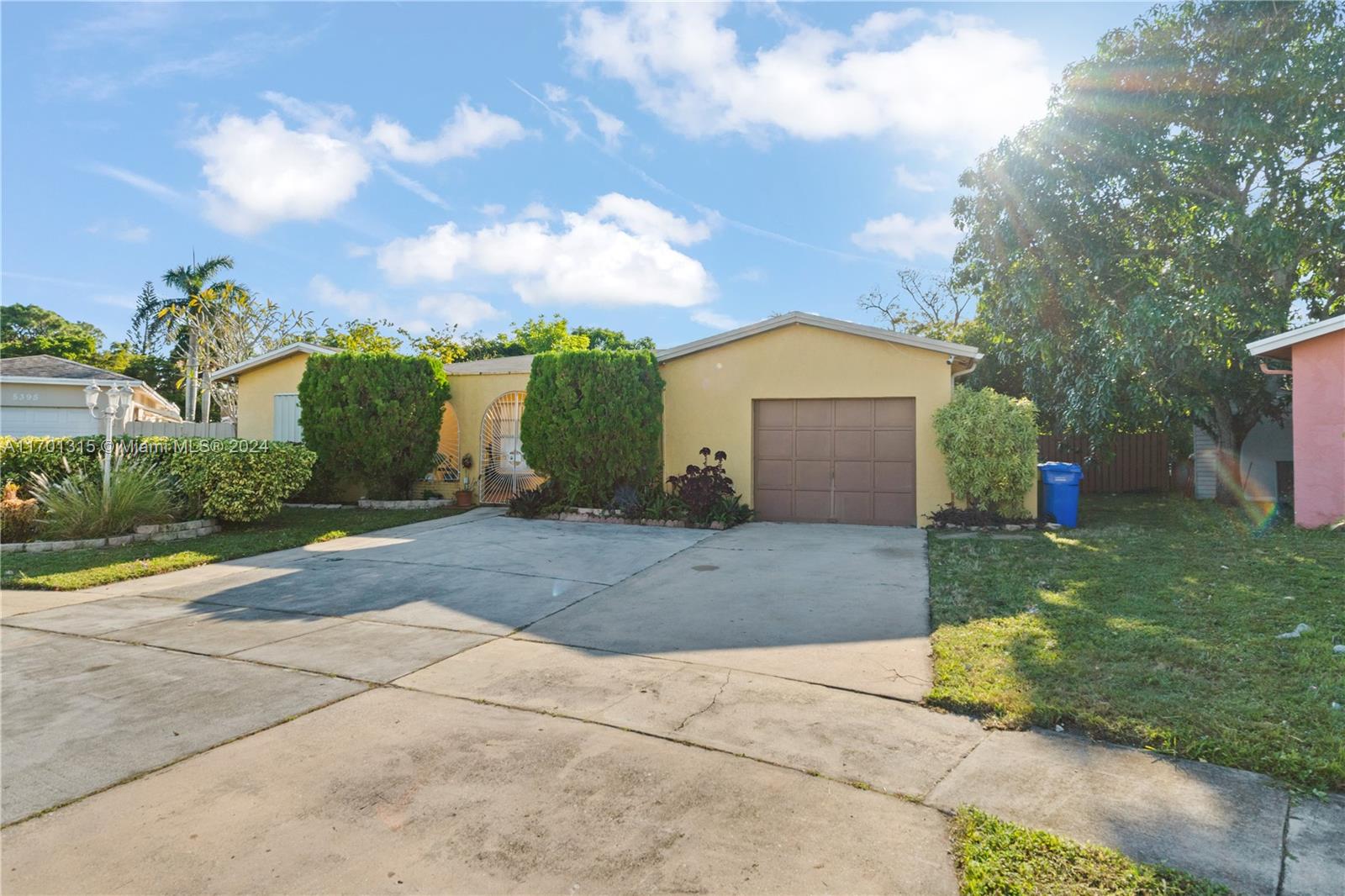 OAKLAND HILLS 5 SEC - Residential