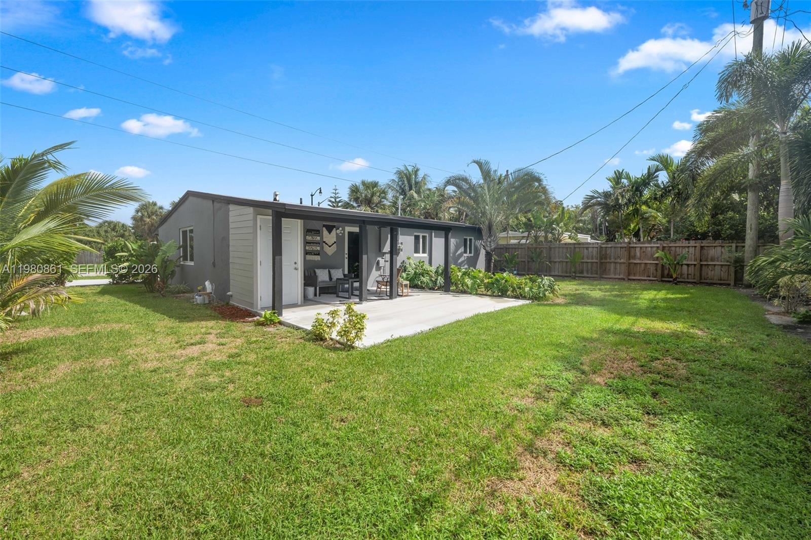 COLLIER MANOR 4TH ADD - Residential
