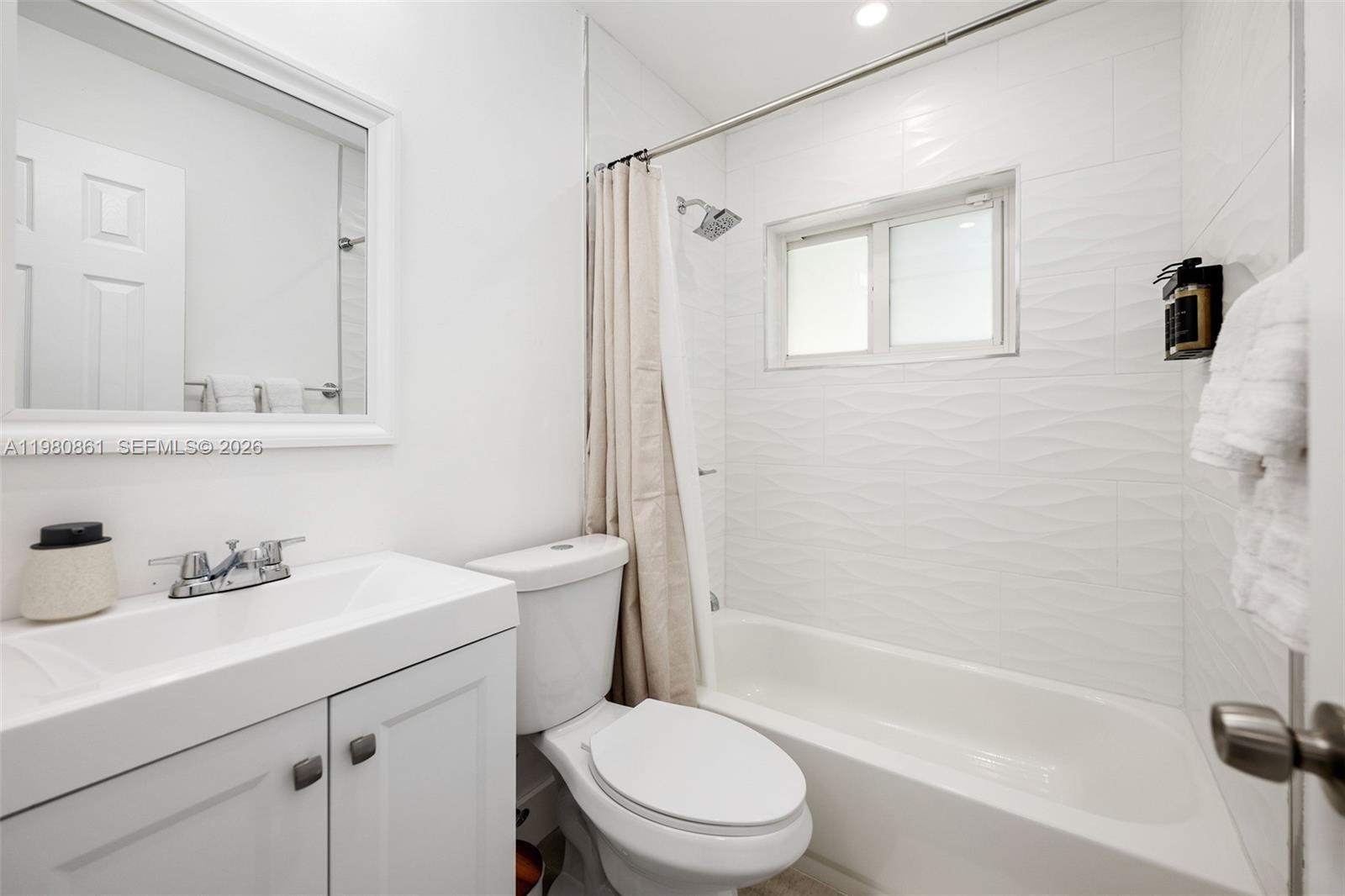 COLLIER MANOR 4TH ADD - Residential