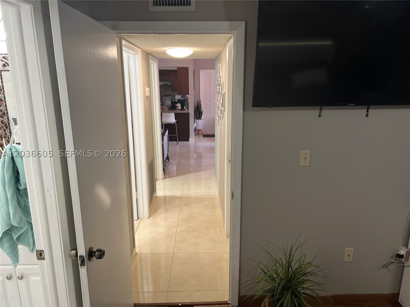 ODA HOMES CONDO - Residential Lease