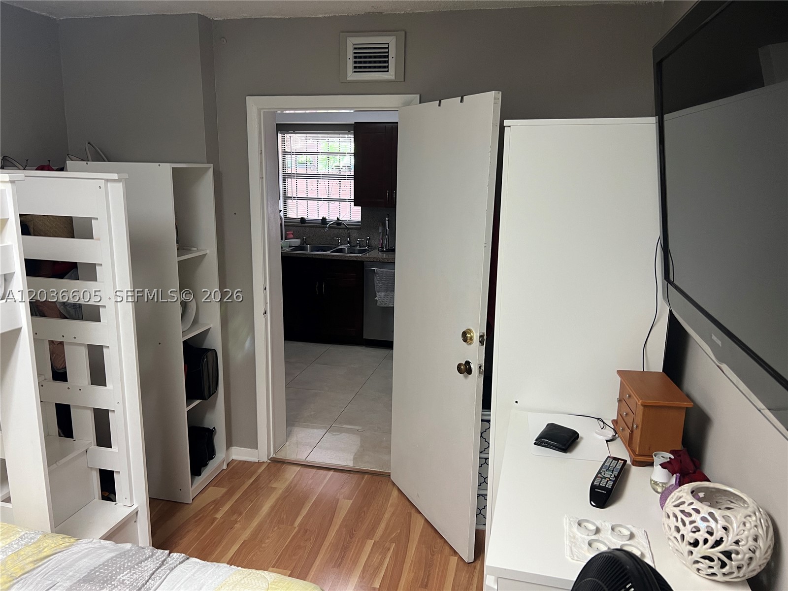 ODA HOMES CONDO - Residential Lease