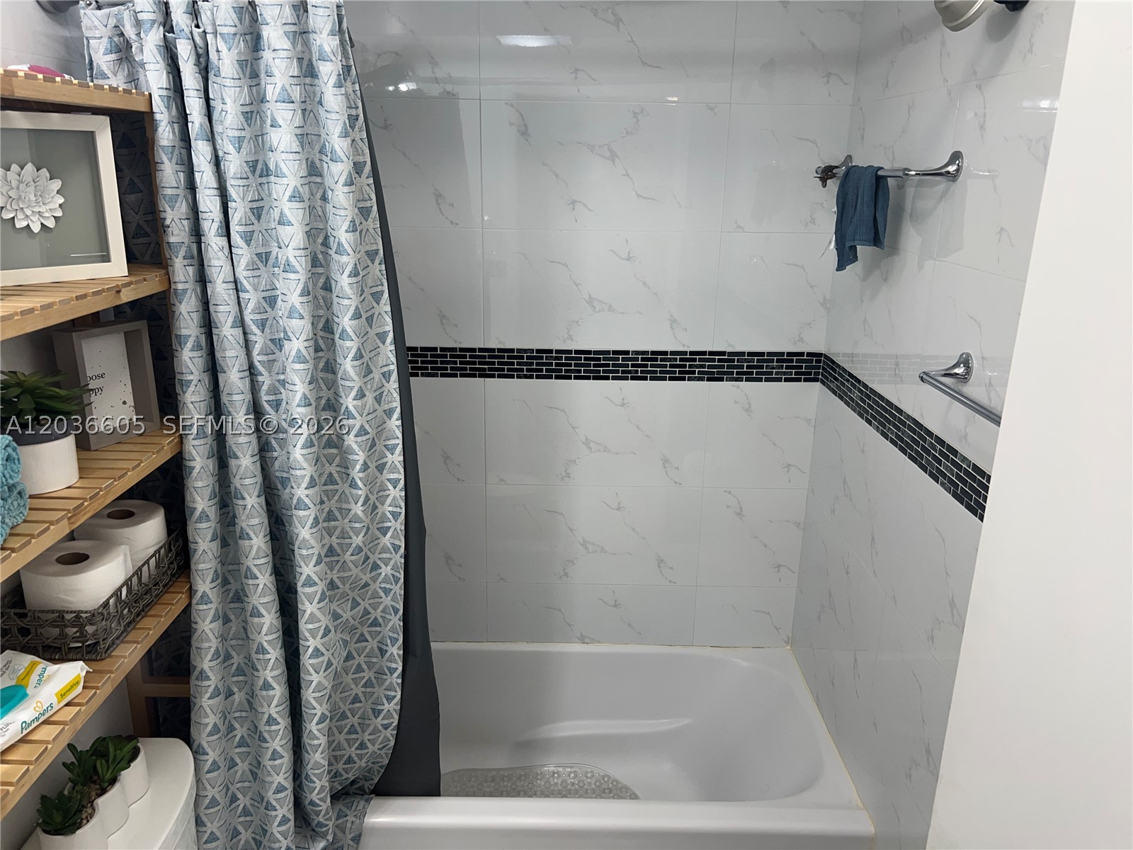 ODA HOMES CONDO - Residential Lease